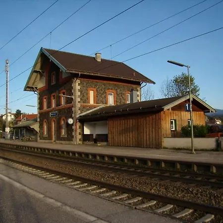 Bettis Bungalow Modern Retreat * Bergen (Traunstein)